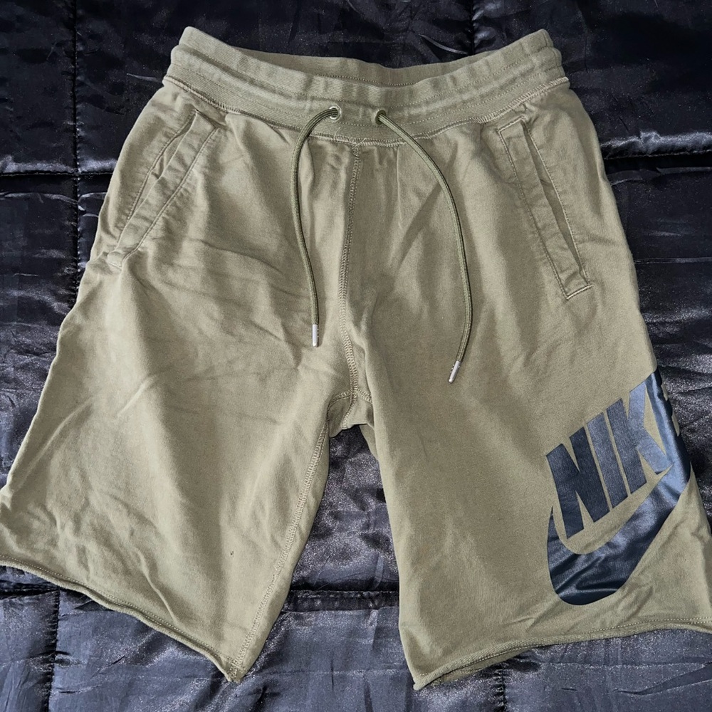 Nike Men's Olive Green Shorts